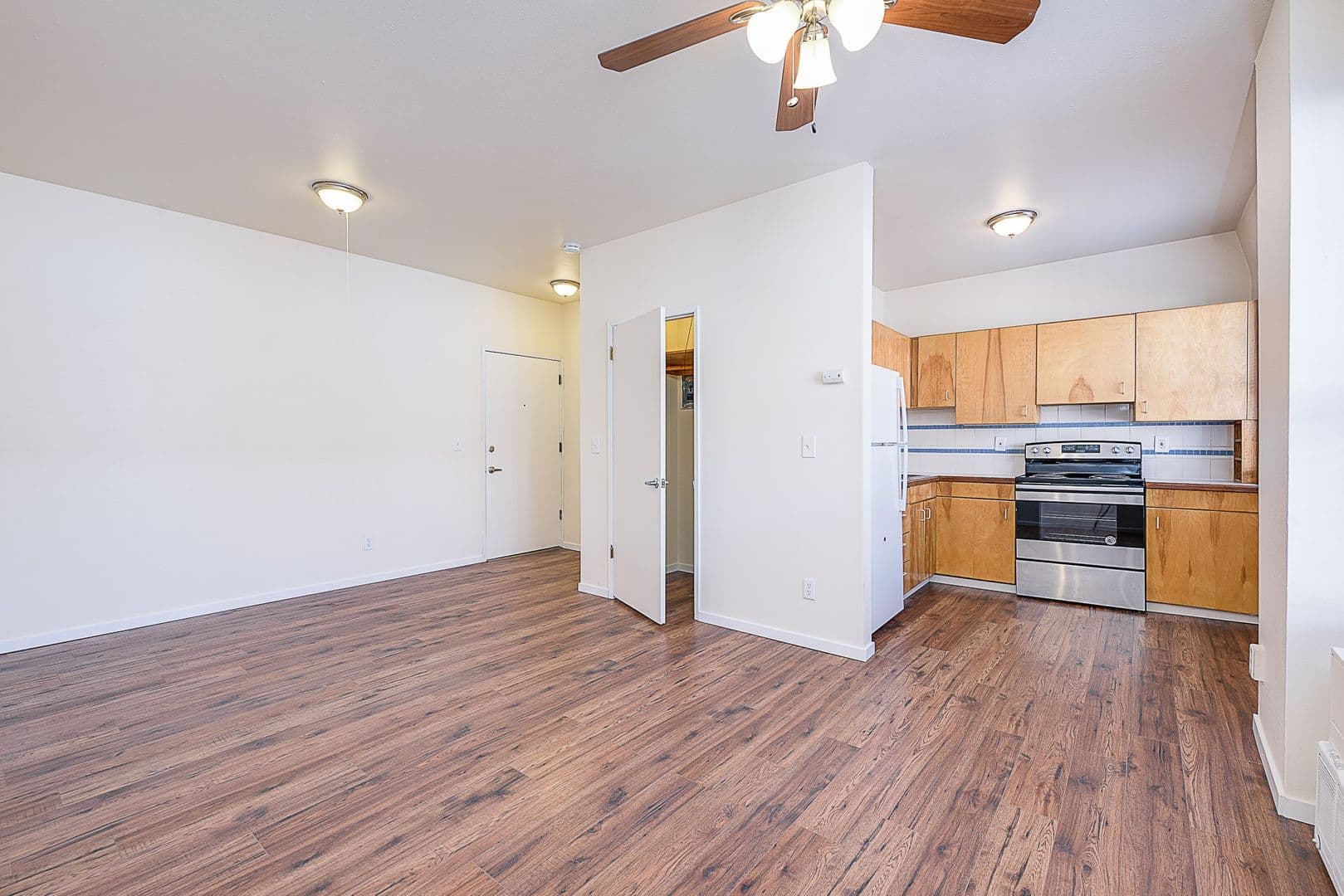 Seattle Apartment: 151 11th Ave