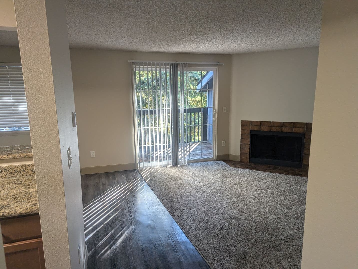 Kent Apartment: 9626 S 252nd St