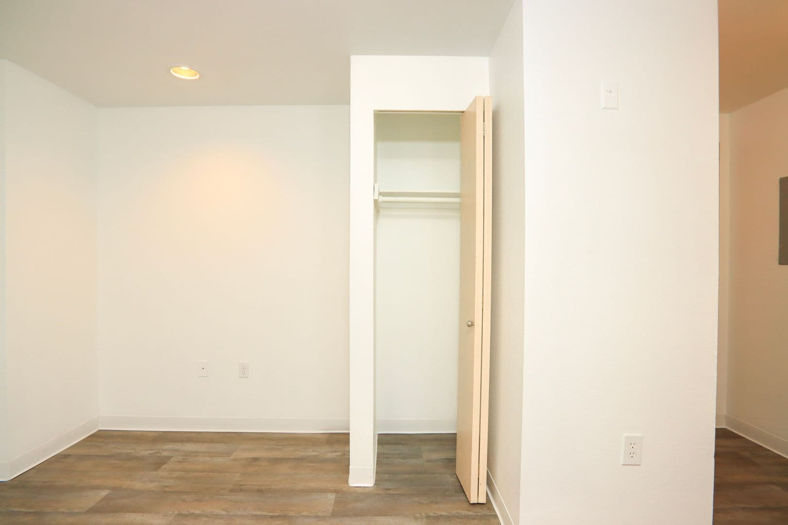 Tacoma Apartment: 10925 Park Ave S