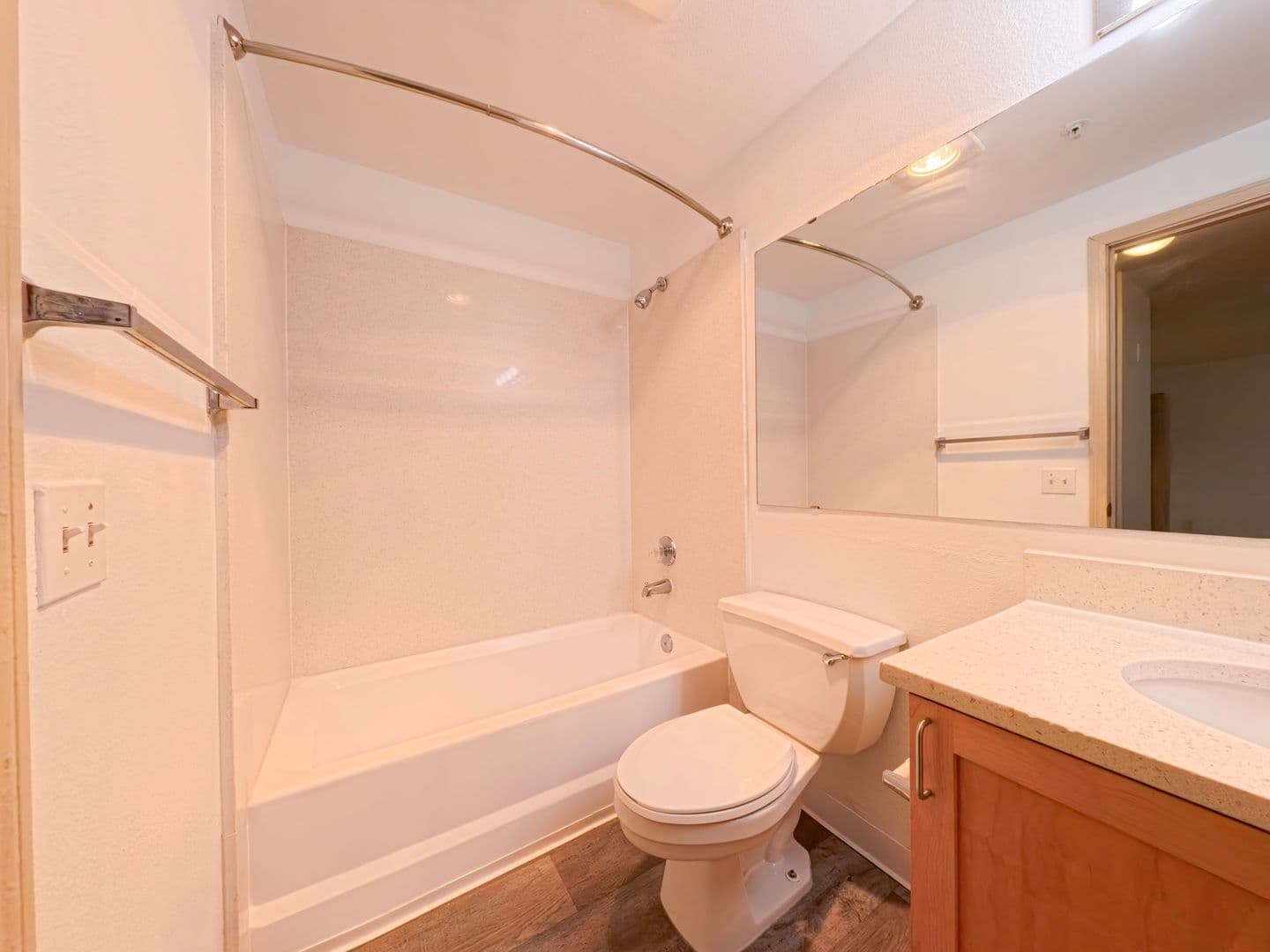 Tacoma Apartment: 10925 Park Ave S