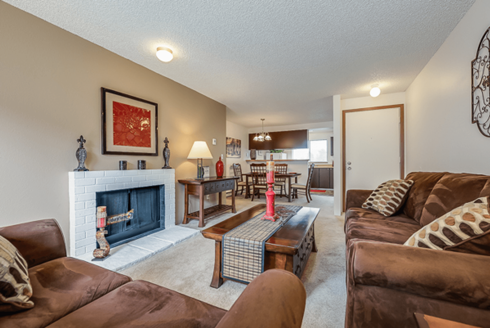 Everett Apartment: 702 W Casino Rd