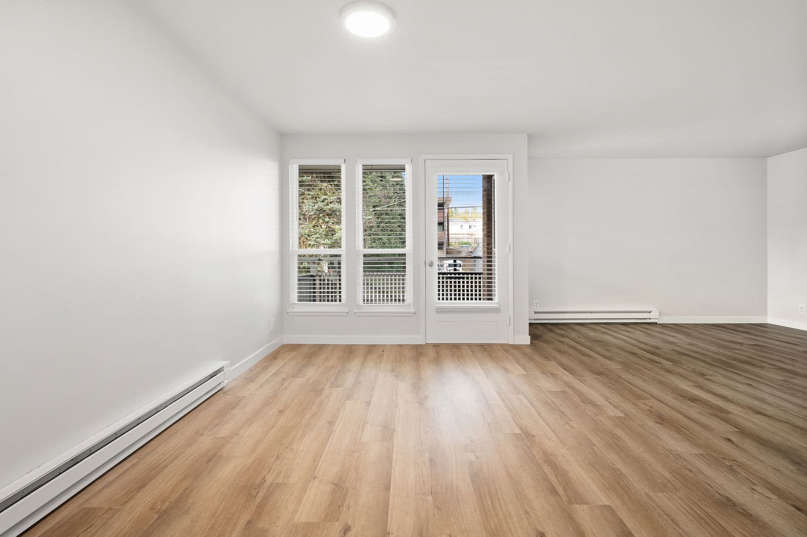 Burien Apartment: 255 SW 154th St
