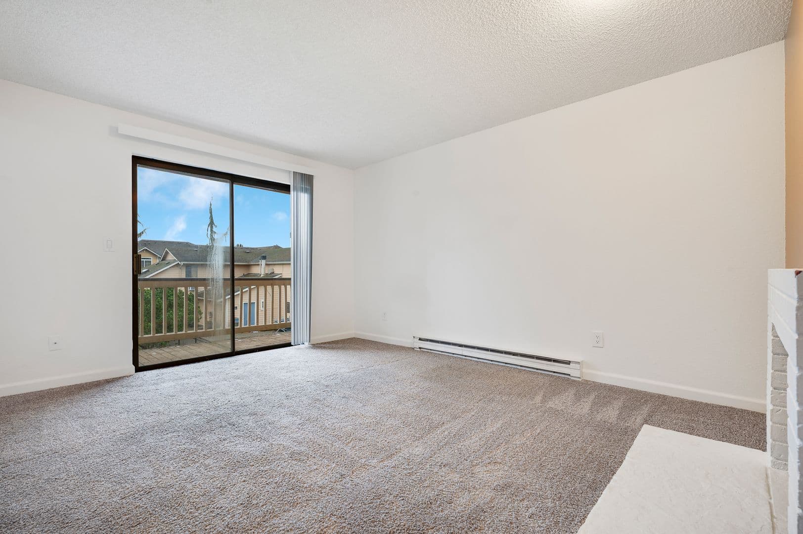 Everett Apartment: 702 W Casino Rd