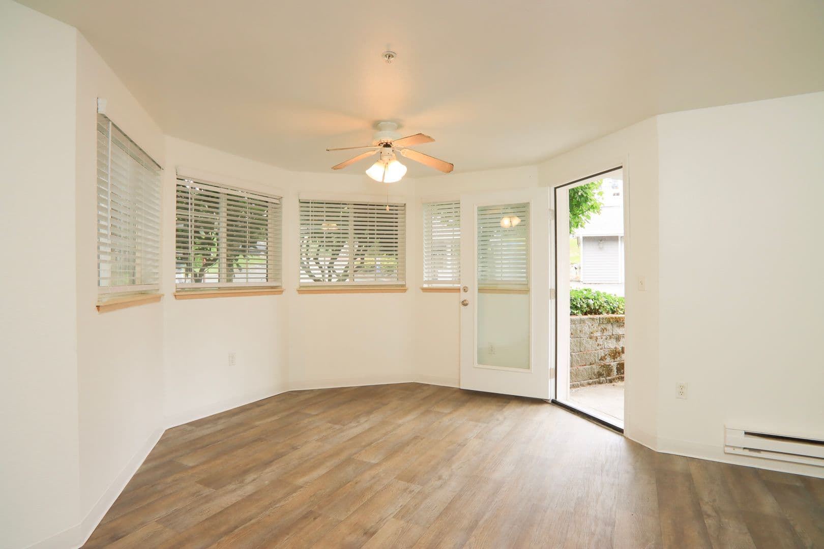 Tacoma Apartment: 10925 Park Ave S
