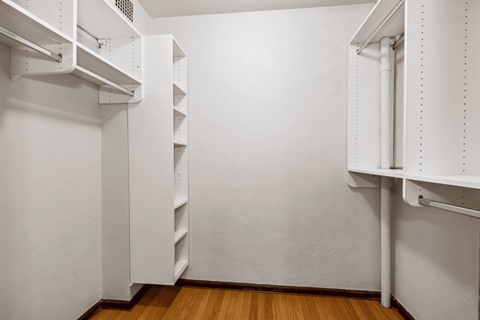 Seattle Apartment: 503 1st Ave W.