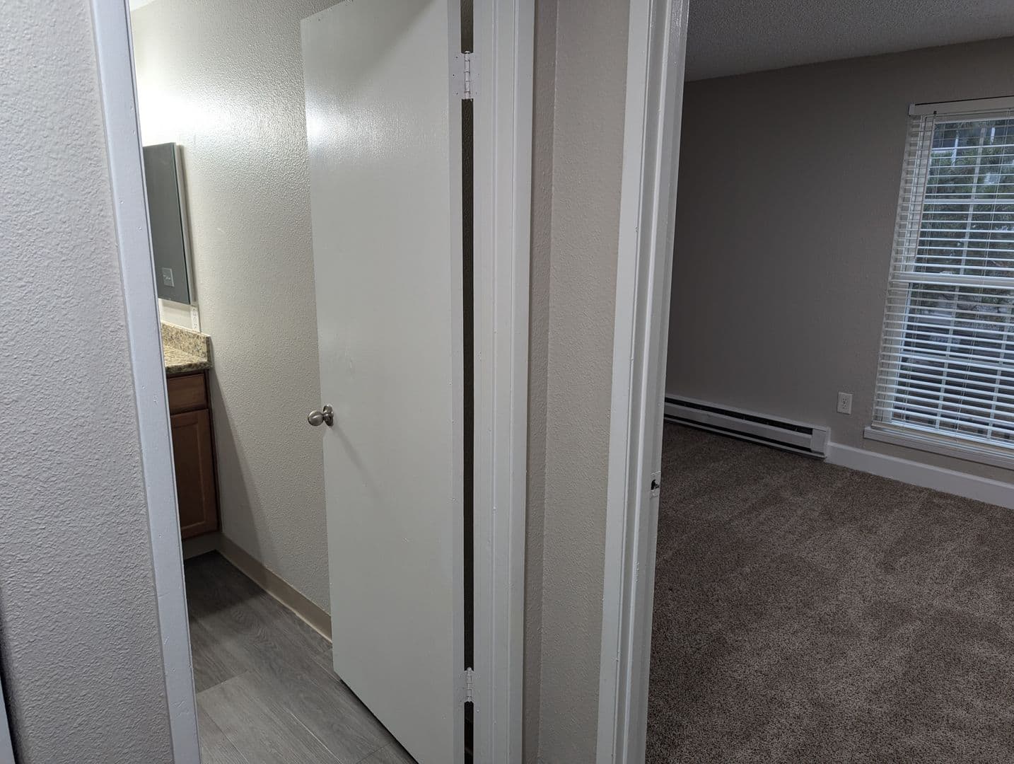 Kent Apartment: 9626 S 252nd St