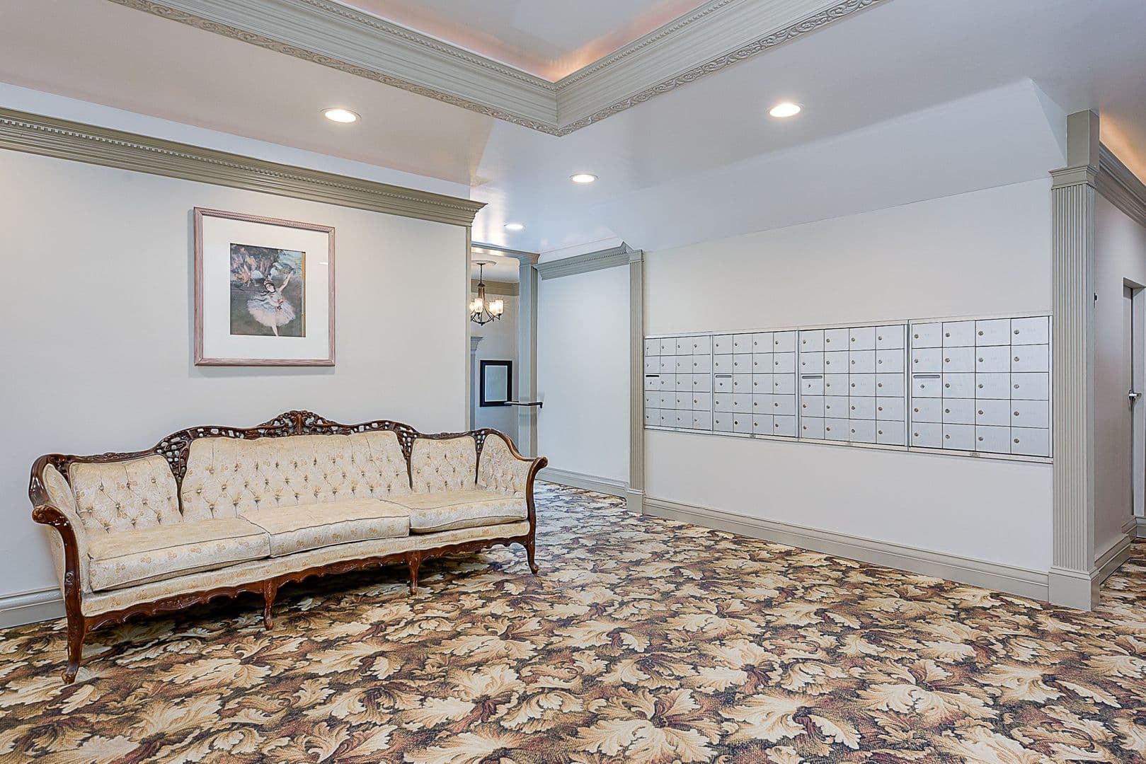 Seattle Apartment: 151 11th Ave