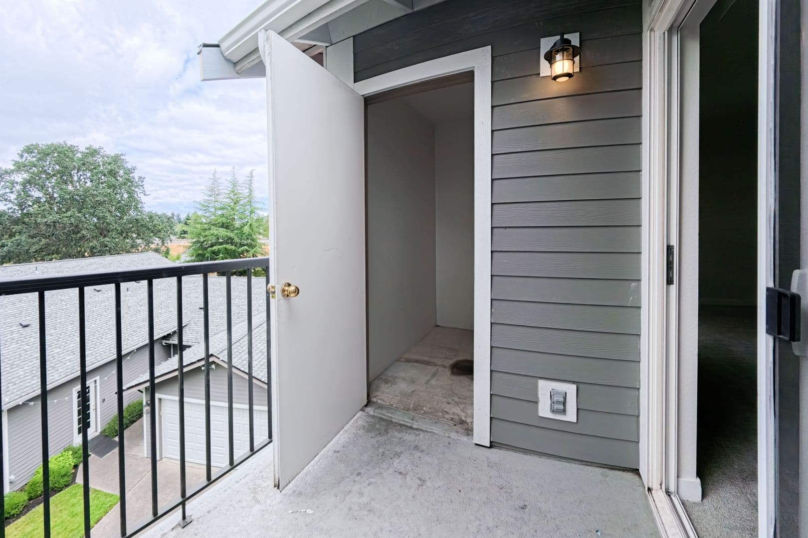 Tacoma Apartment: 10925 Park Ave S
