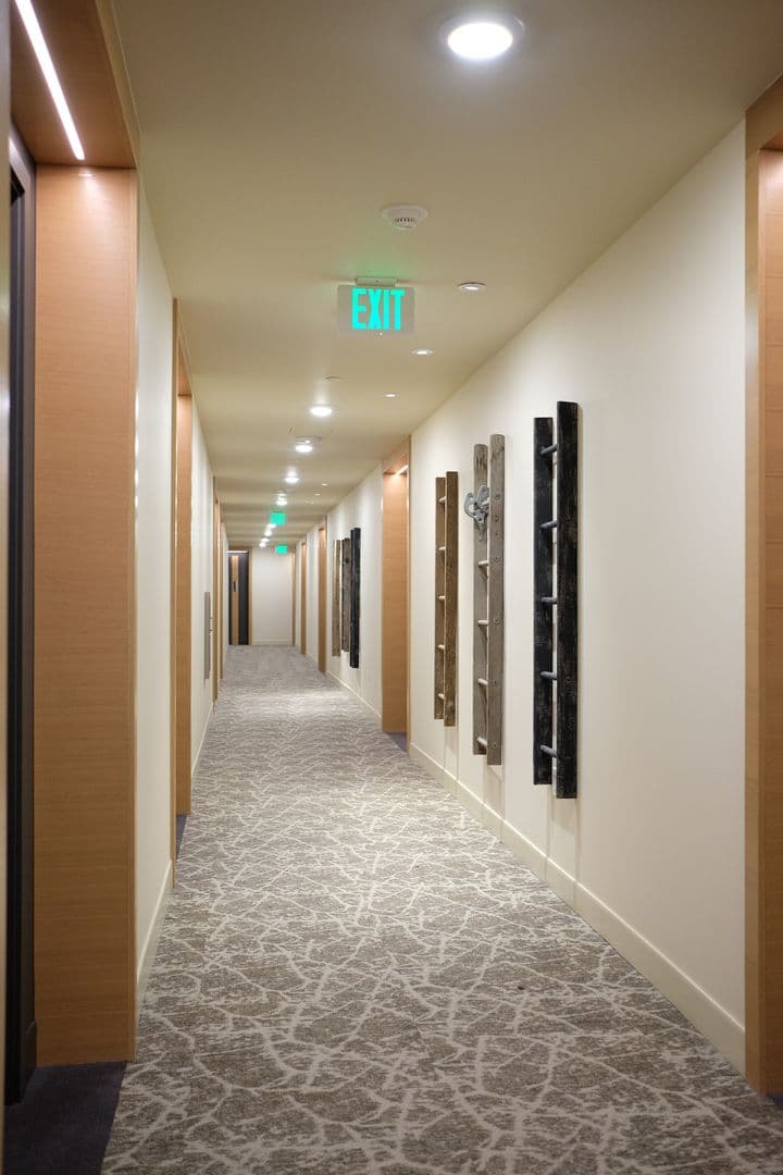 Bellevue Apartment: 88 102nd Ave NE