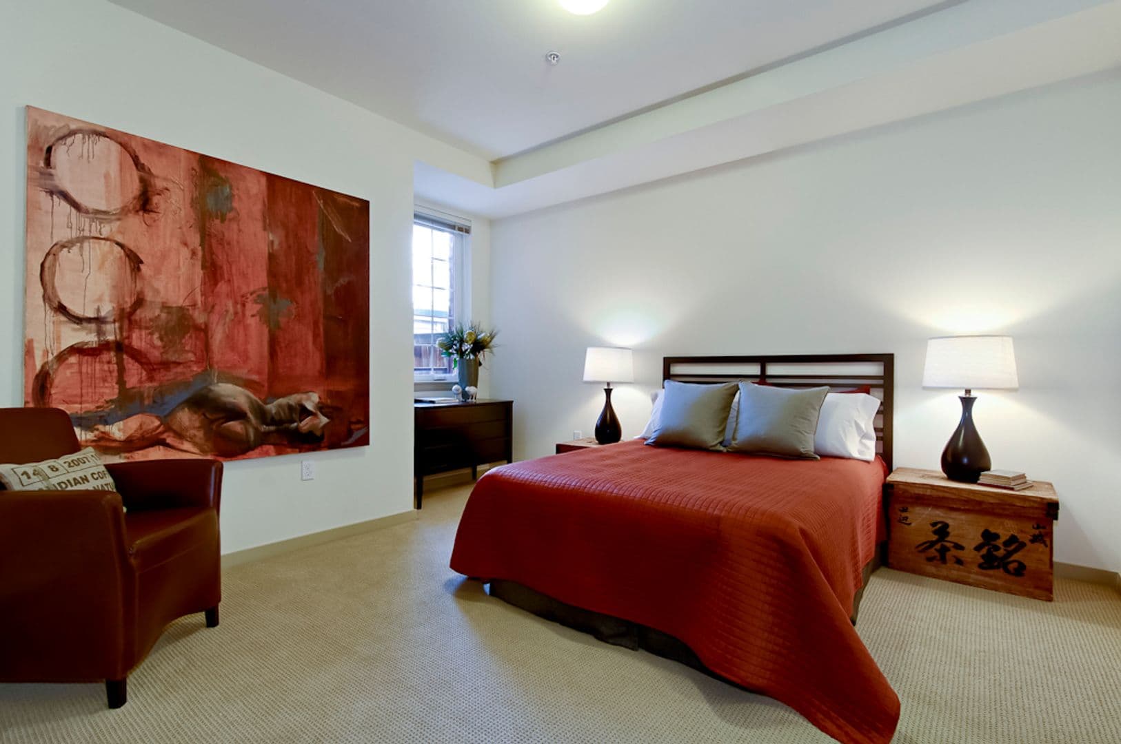 Seattle Apartment: 1623 Bellevue Ave