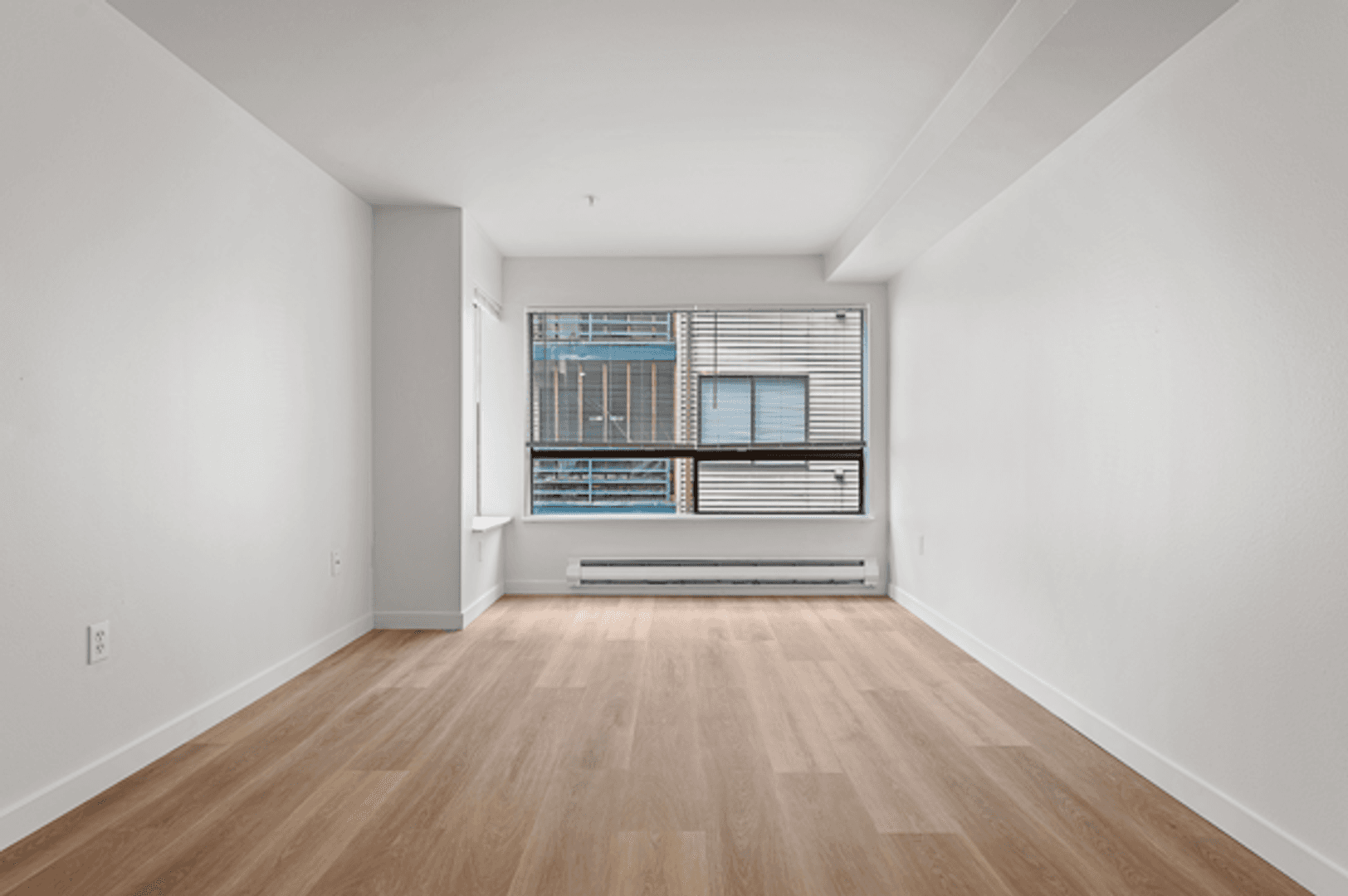 Seattle Apartment: 3250 SW Avalon Way