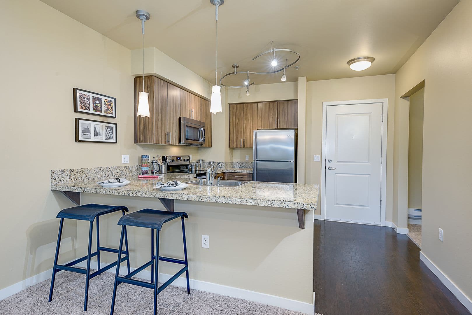 Seattle Apartment: 1615 Belmont Ave
