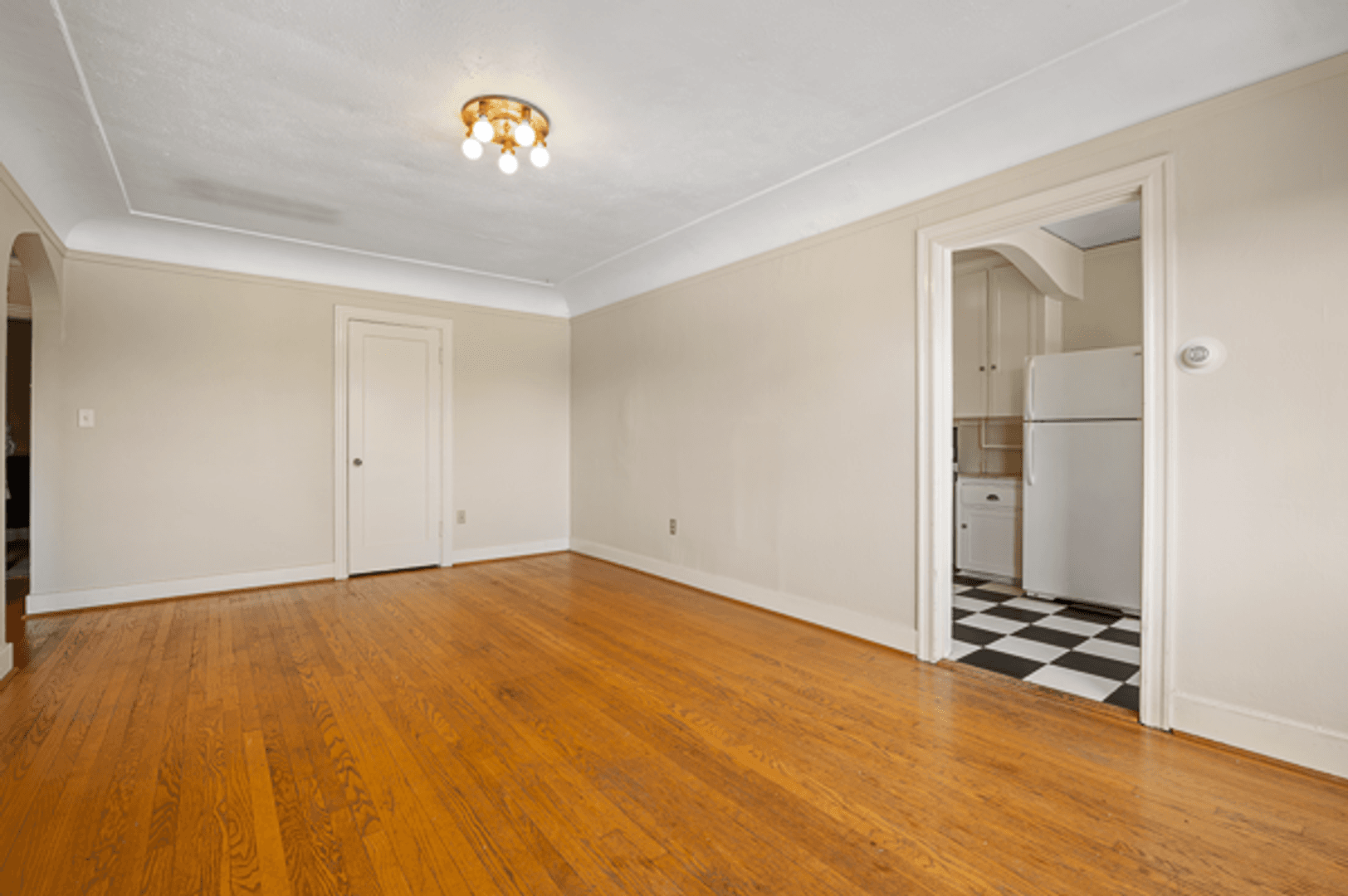Seattle Apartment: 1450 E Republican St