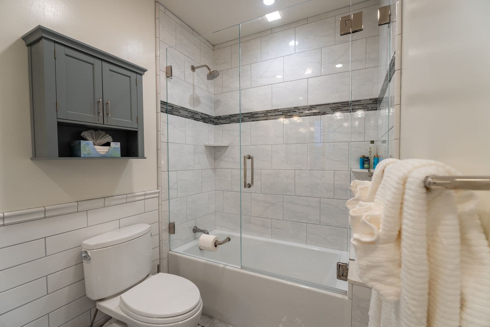 Pacific Grove House: 610 Forest Avenue