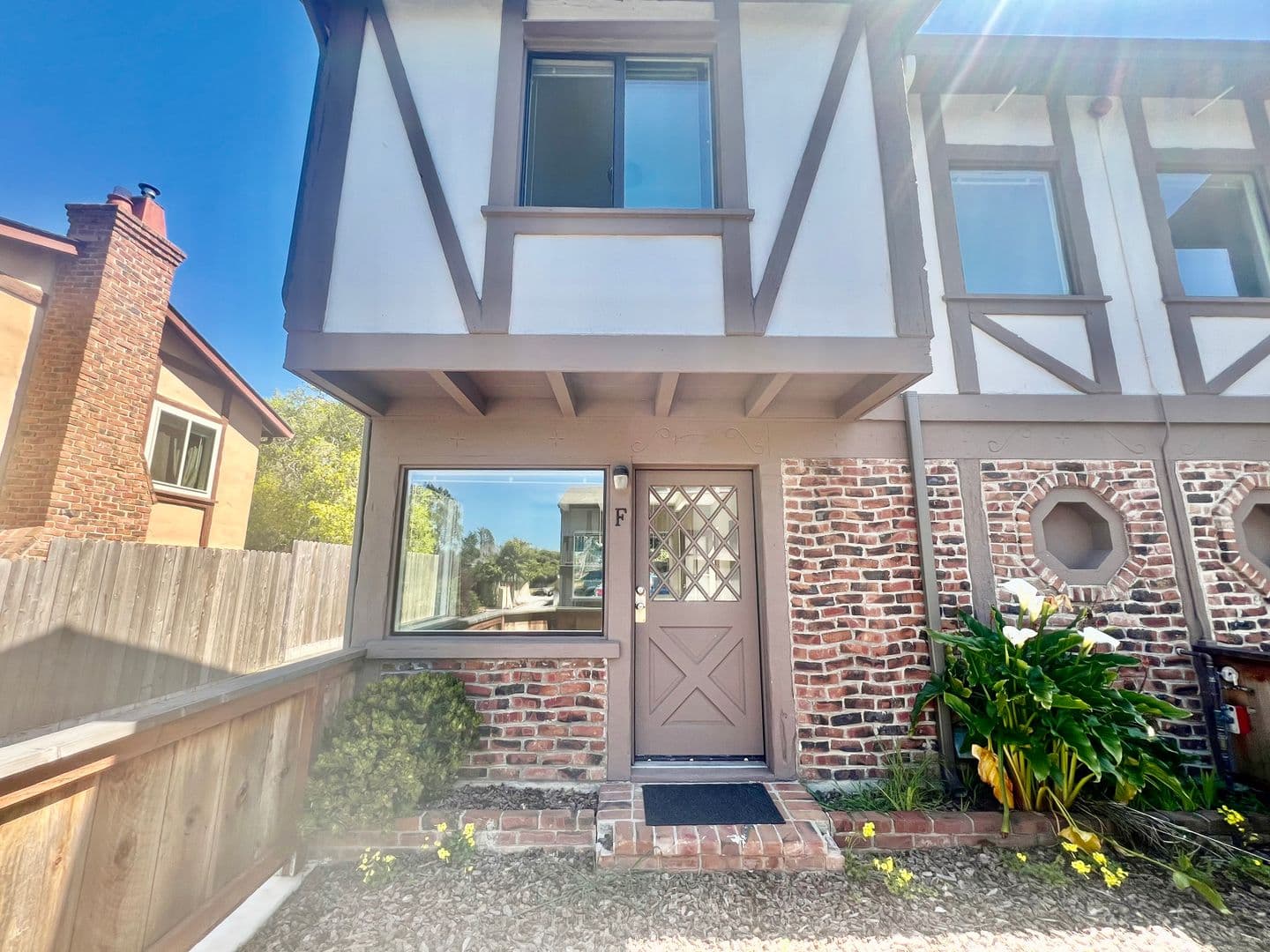 Pacific Grove Apartment: 1149 Forest Avenue