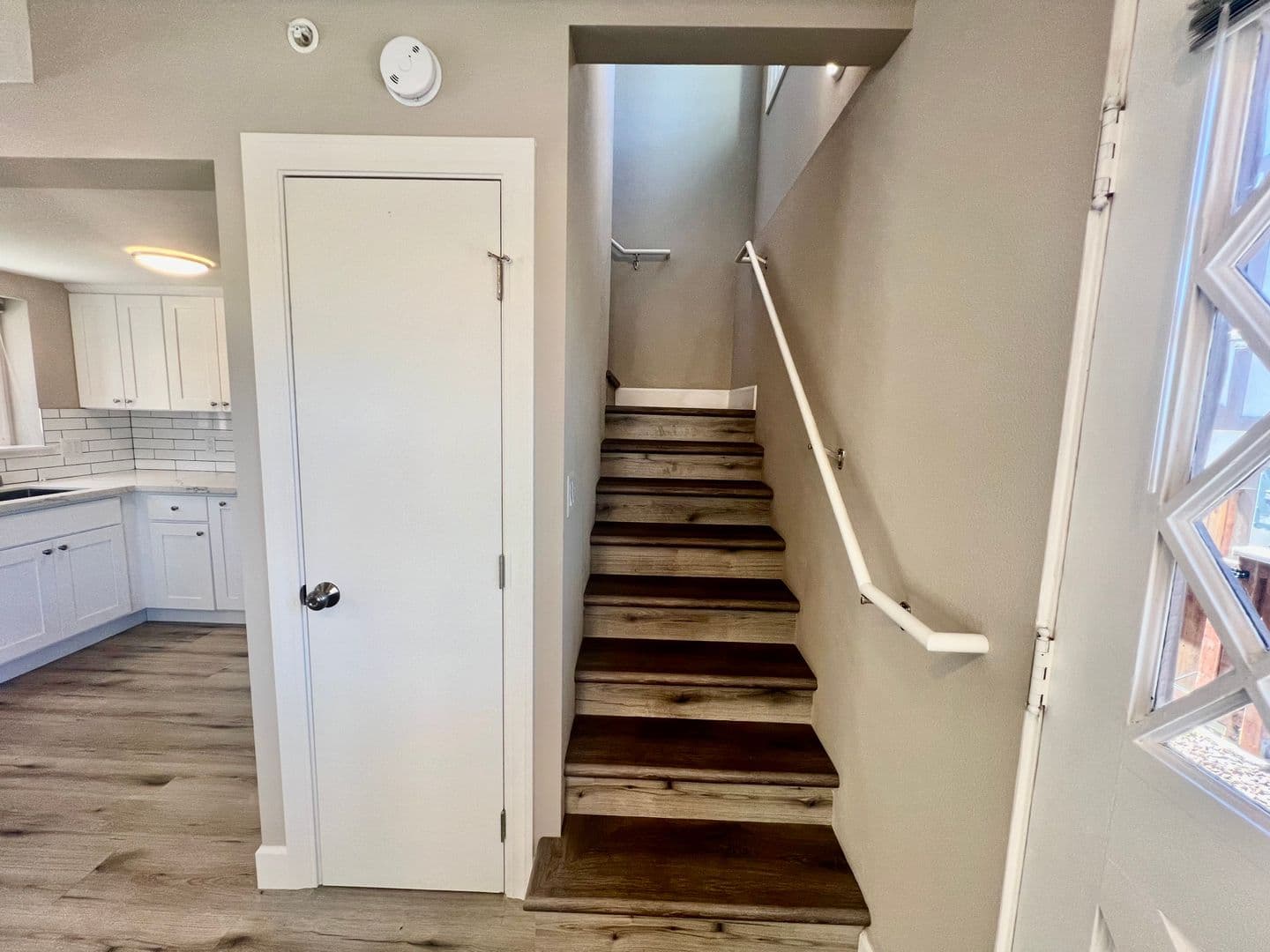 Pacific Grove Apartment: 1149 Forest Avenue