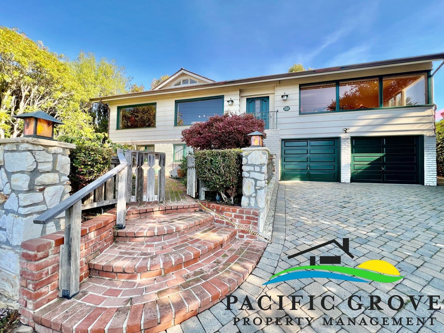 Carmel by the Sea House: 606 Carmelo Street