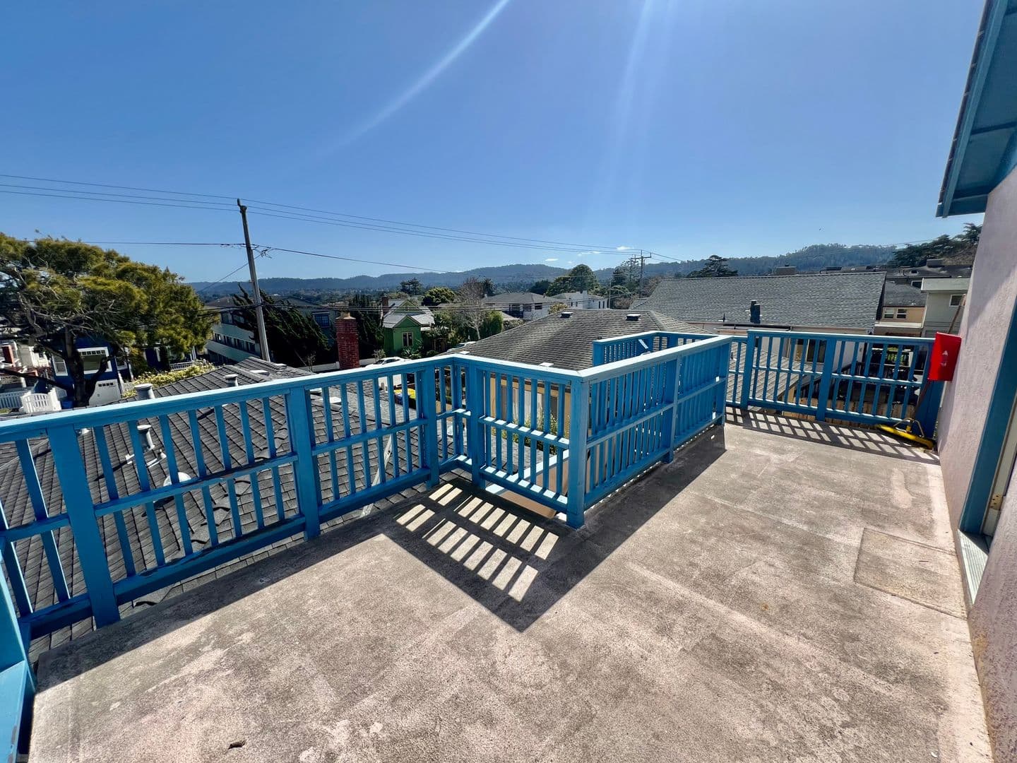 Monterey Apartment: 464 Larkin Street