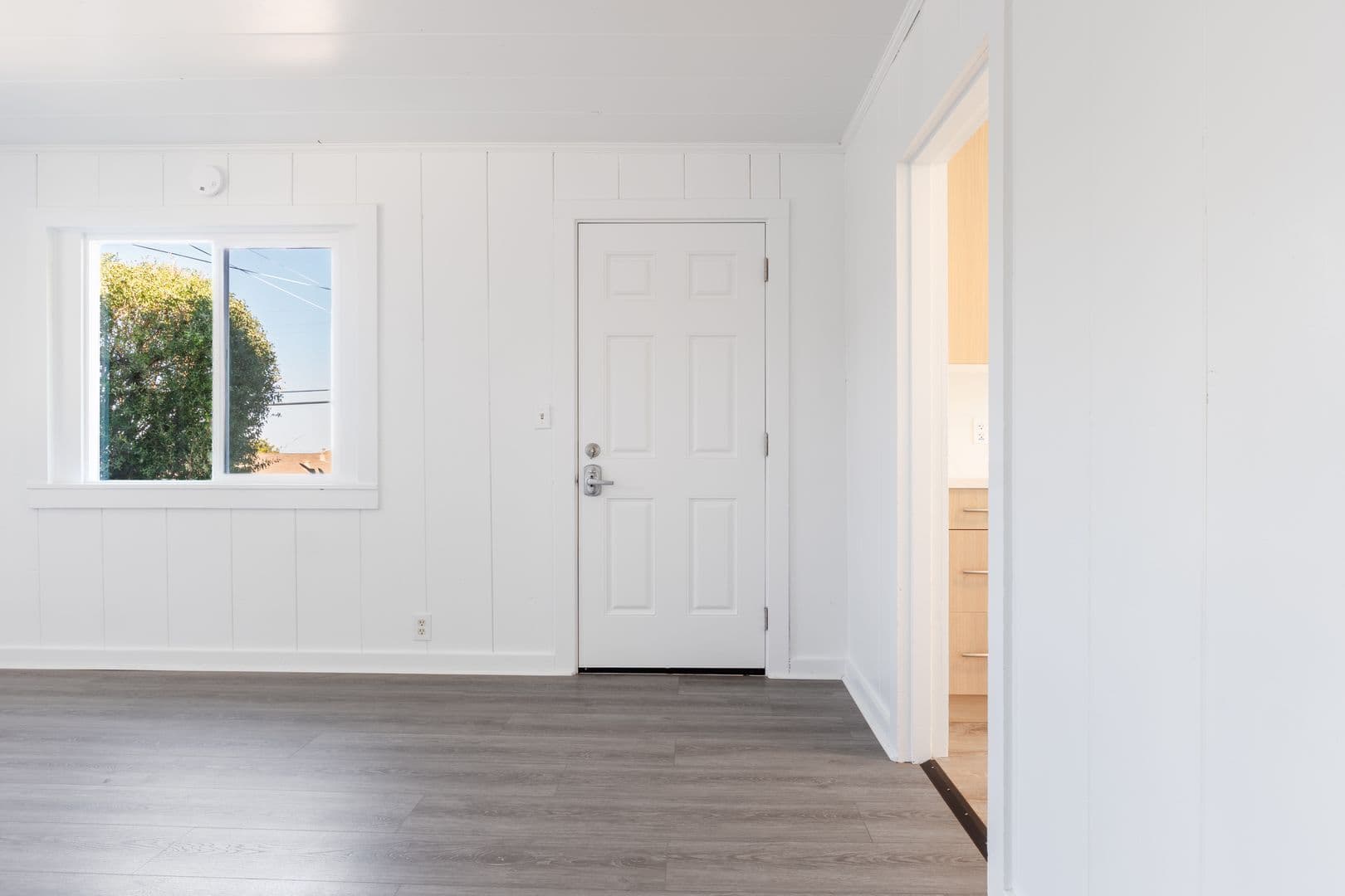 Monterey Apartment: 661 Spencer Street