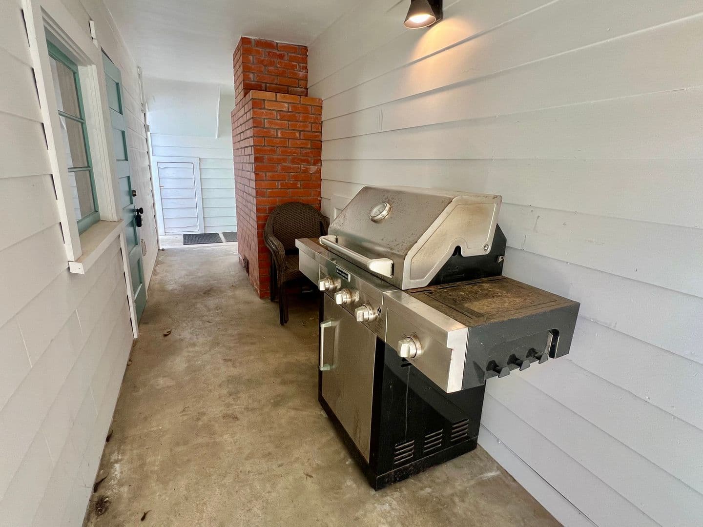 Pacific Grove House: 911 Ripple Avenue