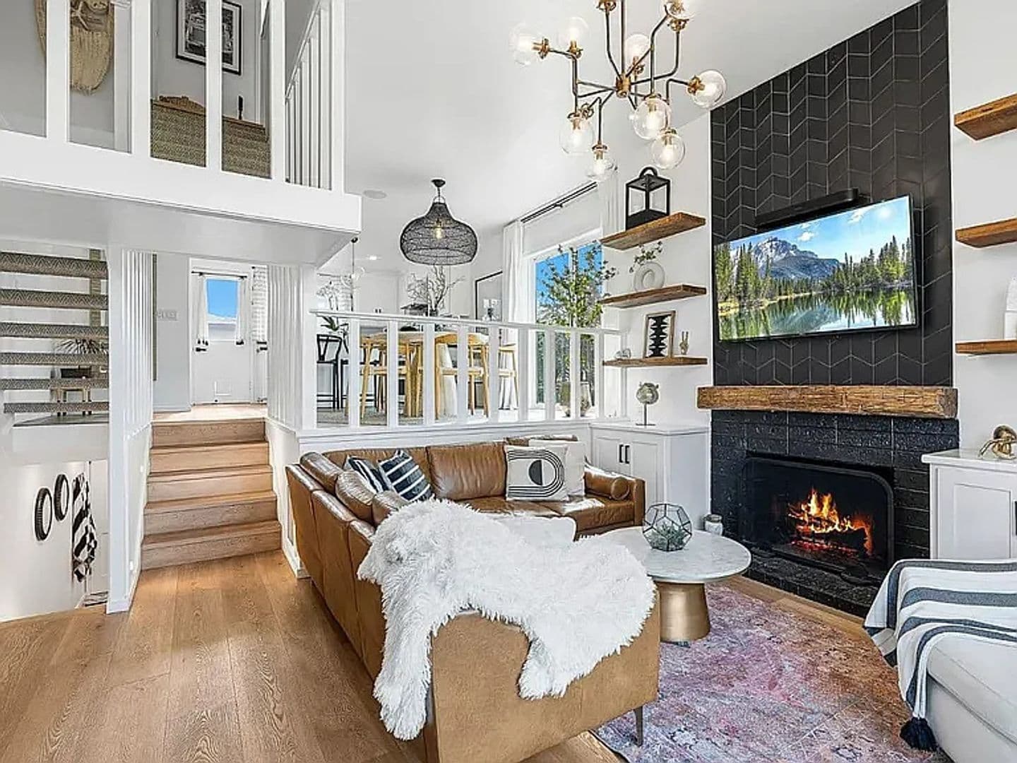 Monterey Condo: 37 La Playa