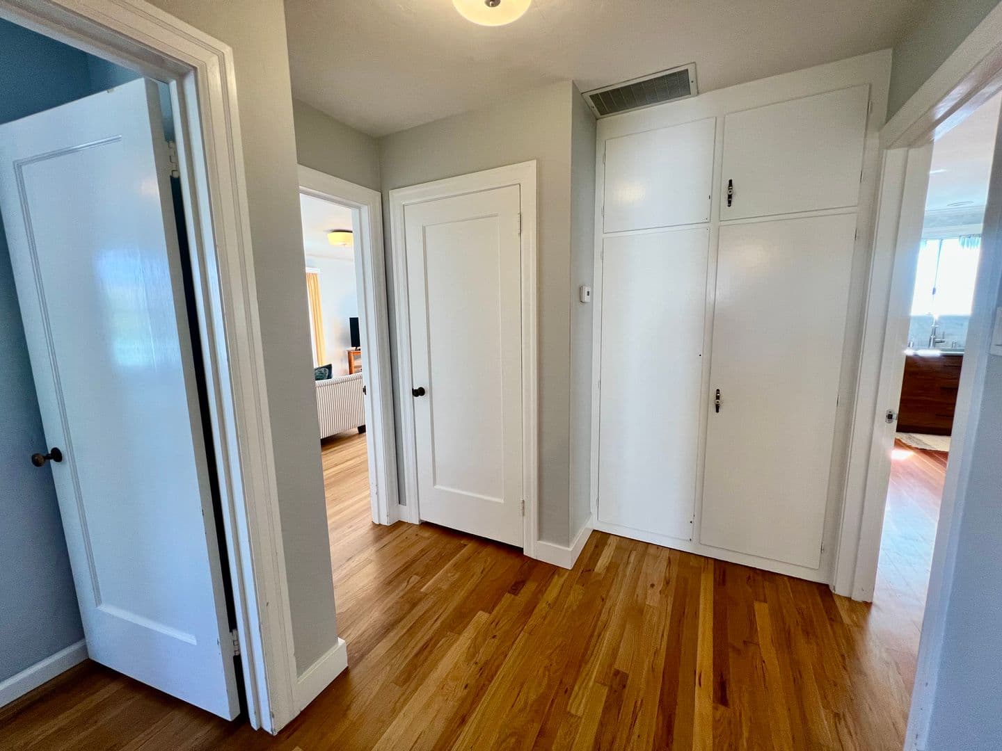 Pacific Grove House: 911 Ripple Avenue