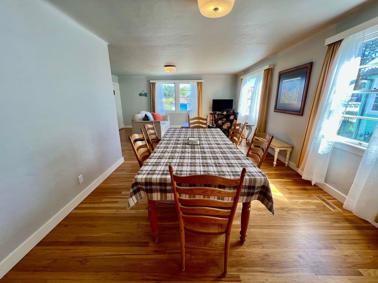 Pacific Grove House: 911 Ripple Avenue