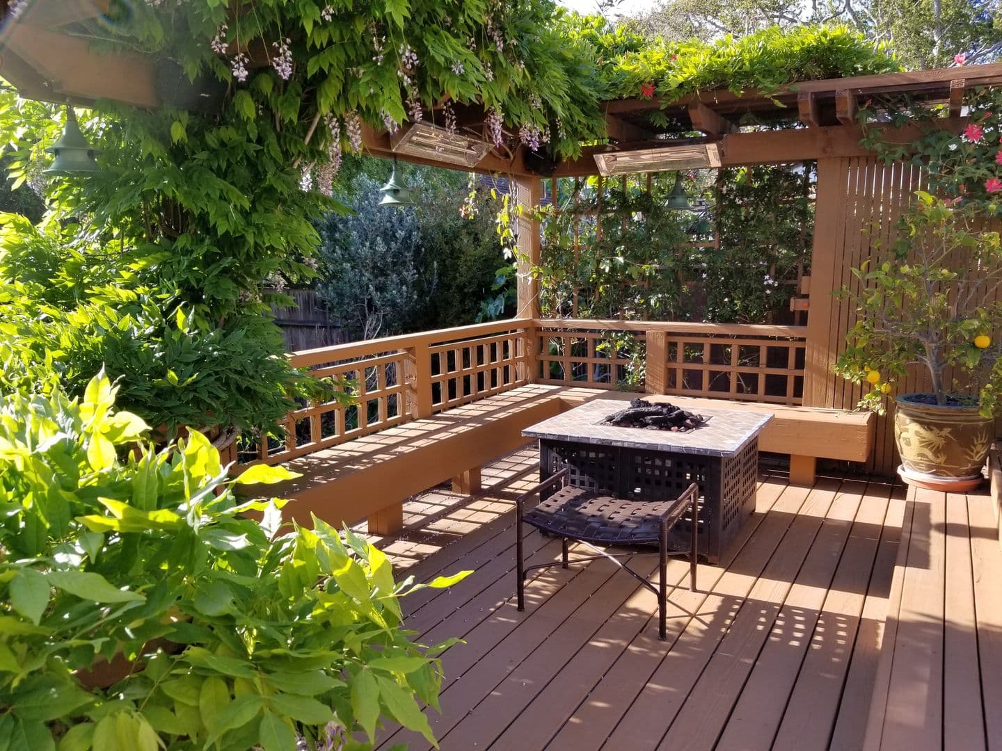 Carmel by the Sea House: 1037 Camino Real