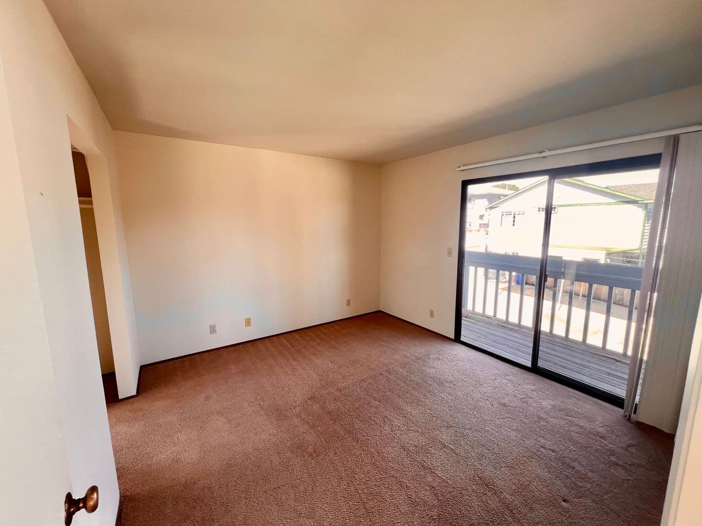 Monterey Apartment: 464 Larkin Street