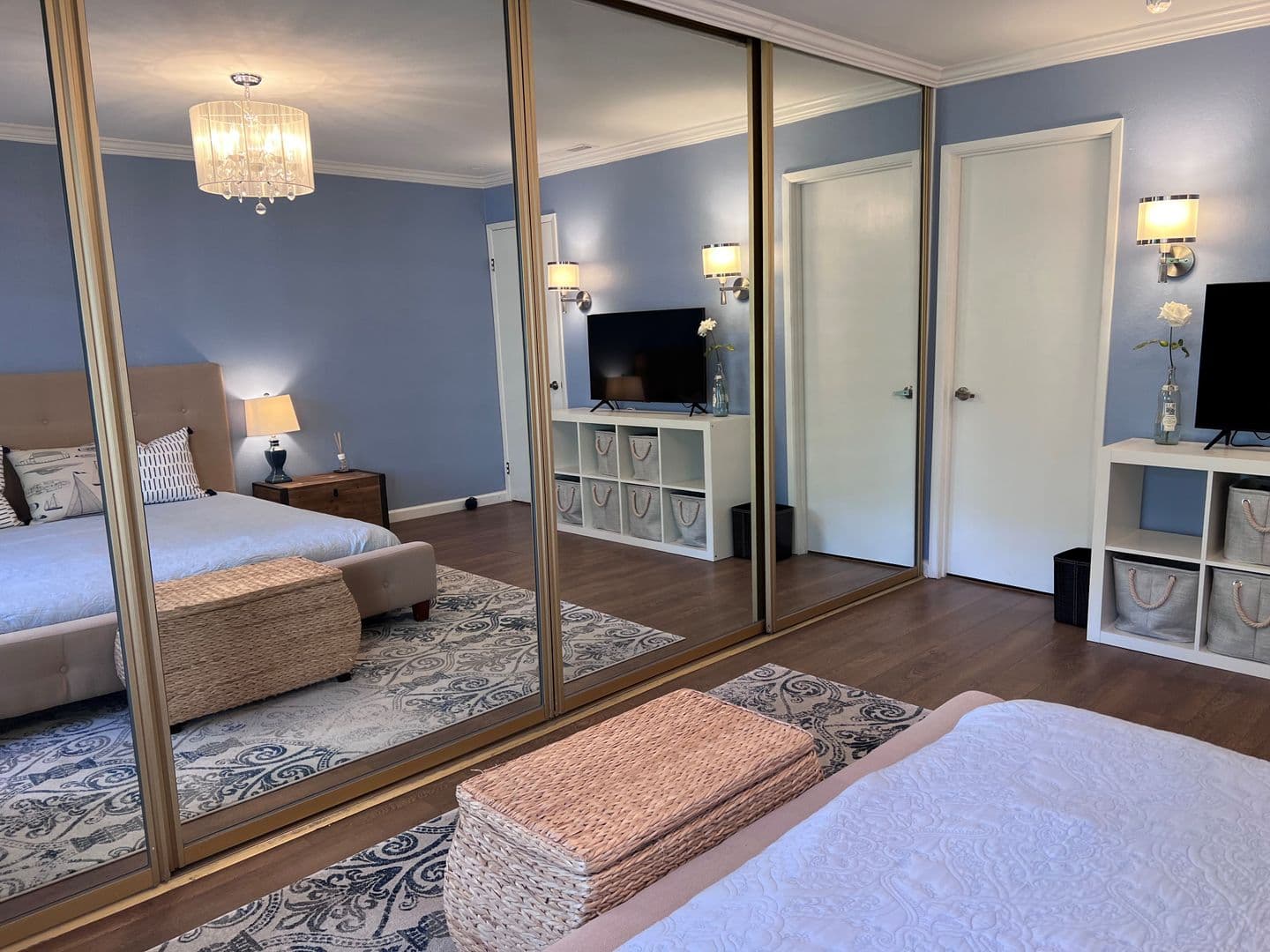Pacific Grove House: 601 Acorn Ct