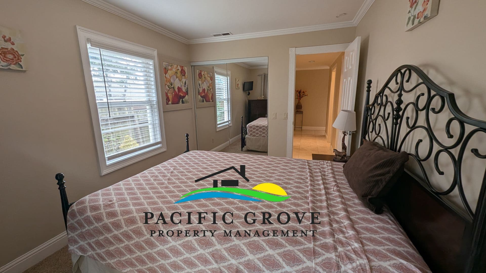 Pacific Grove House: 515 Hillcrest Ave