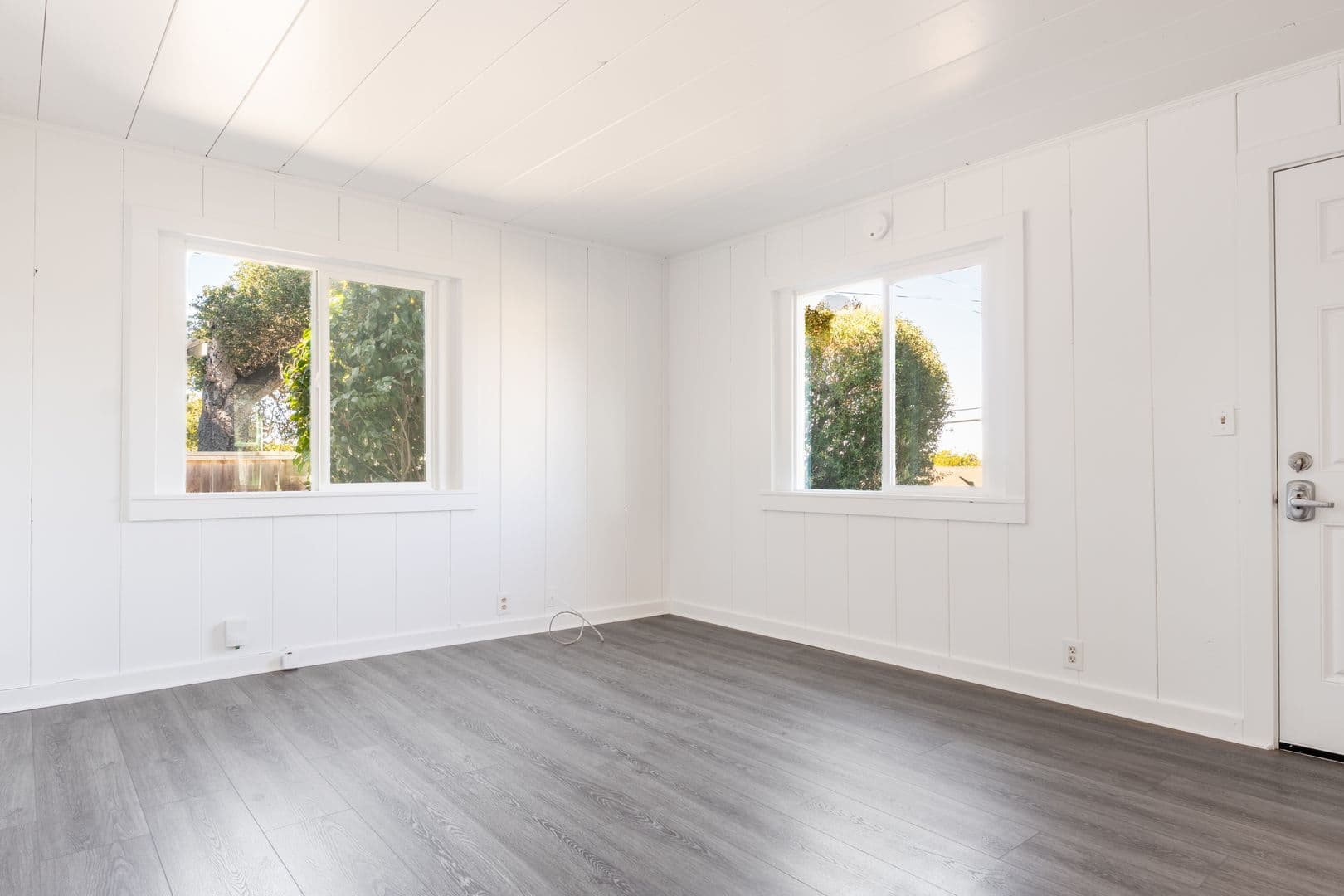 Monterey Apartment: 661 Spencer Street