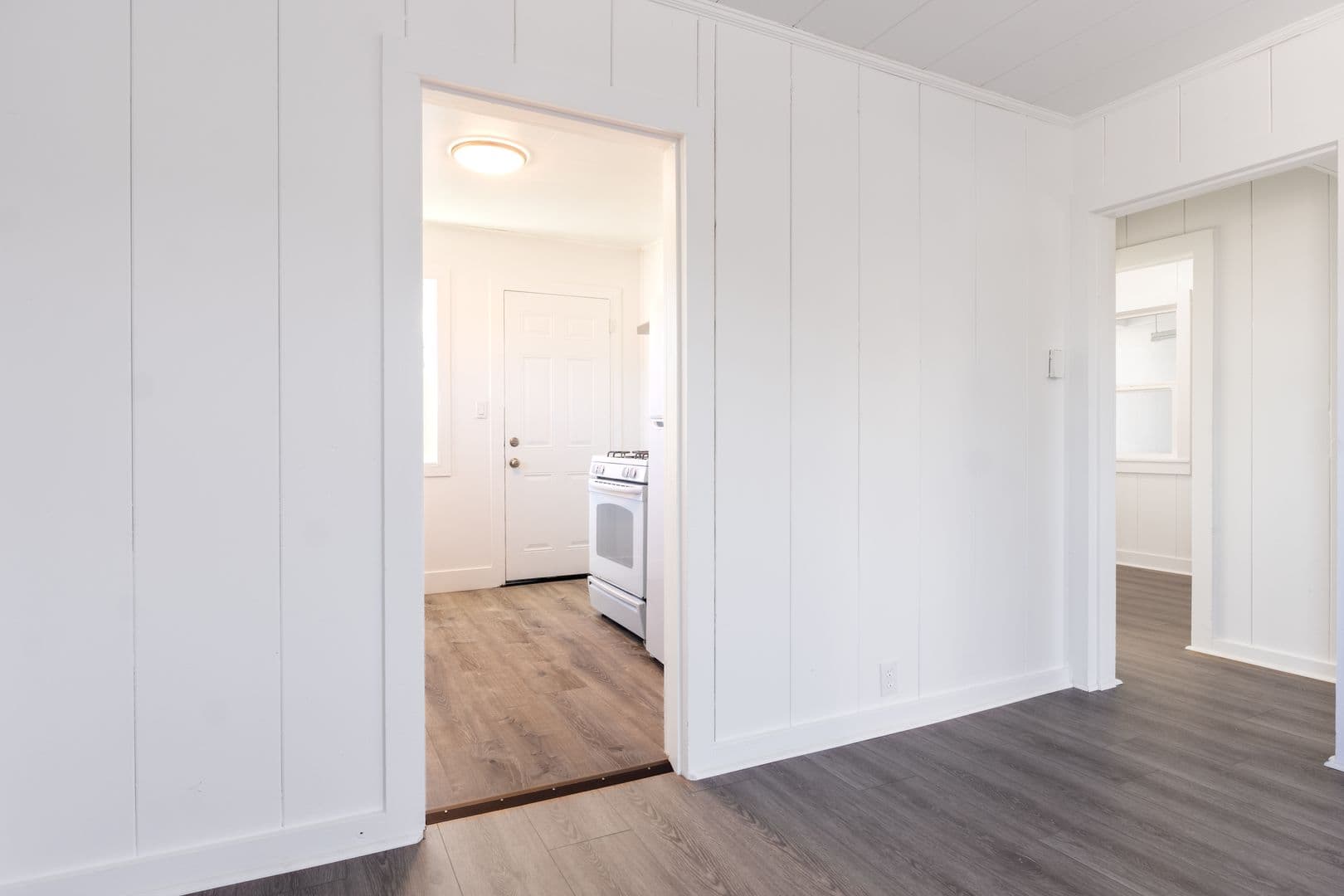 Monterey Apartment: 661 Spencer Street
