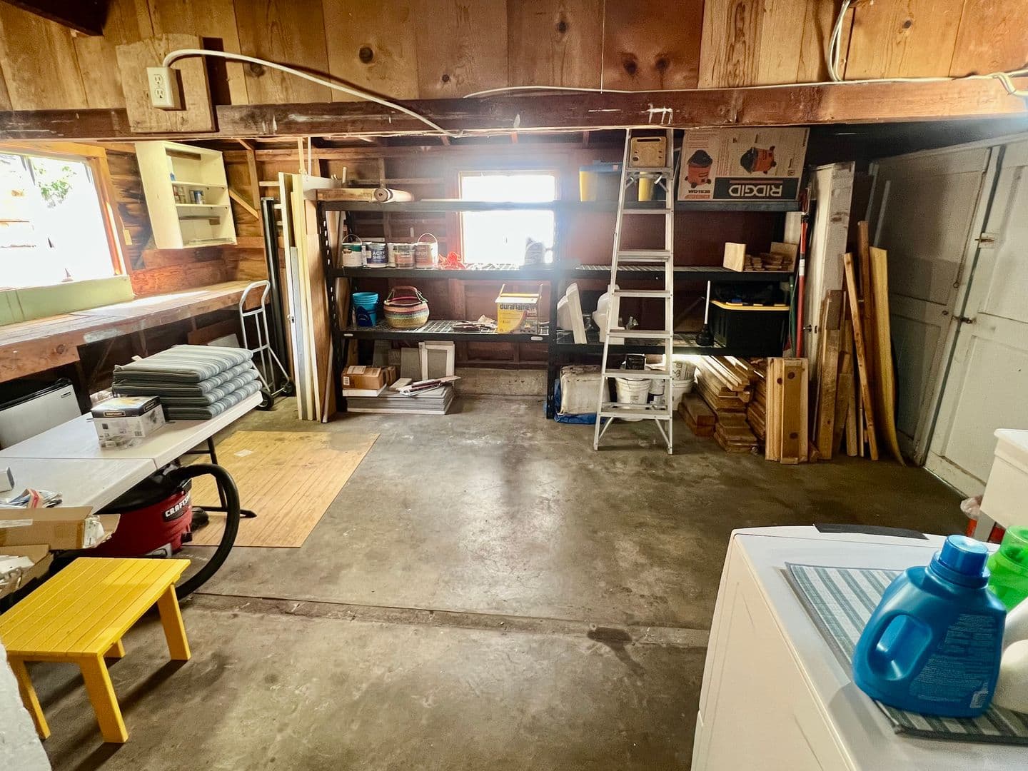 Pacific Grove House: 911 Ripple Avenue
