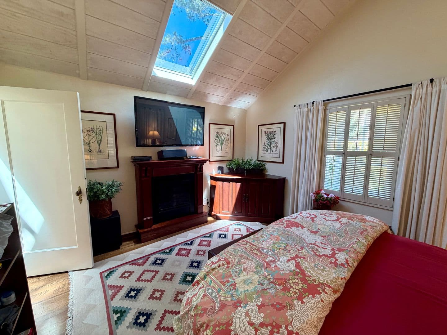 Carmel by the Sea House: 1037 Camino Real