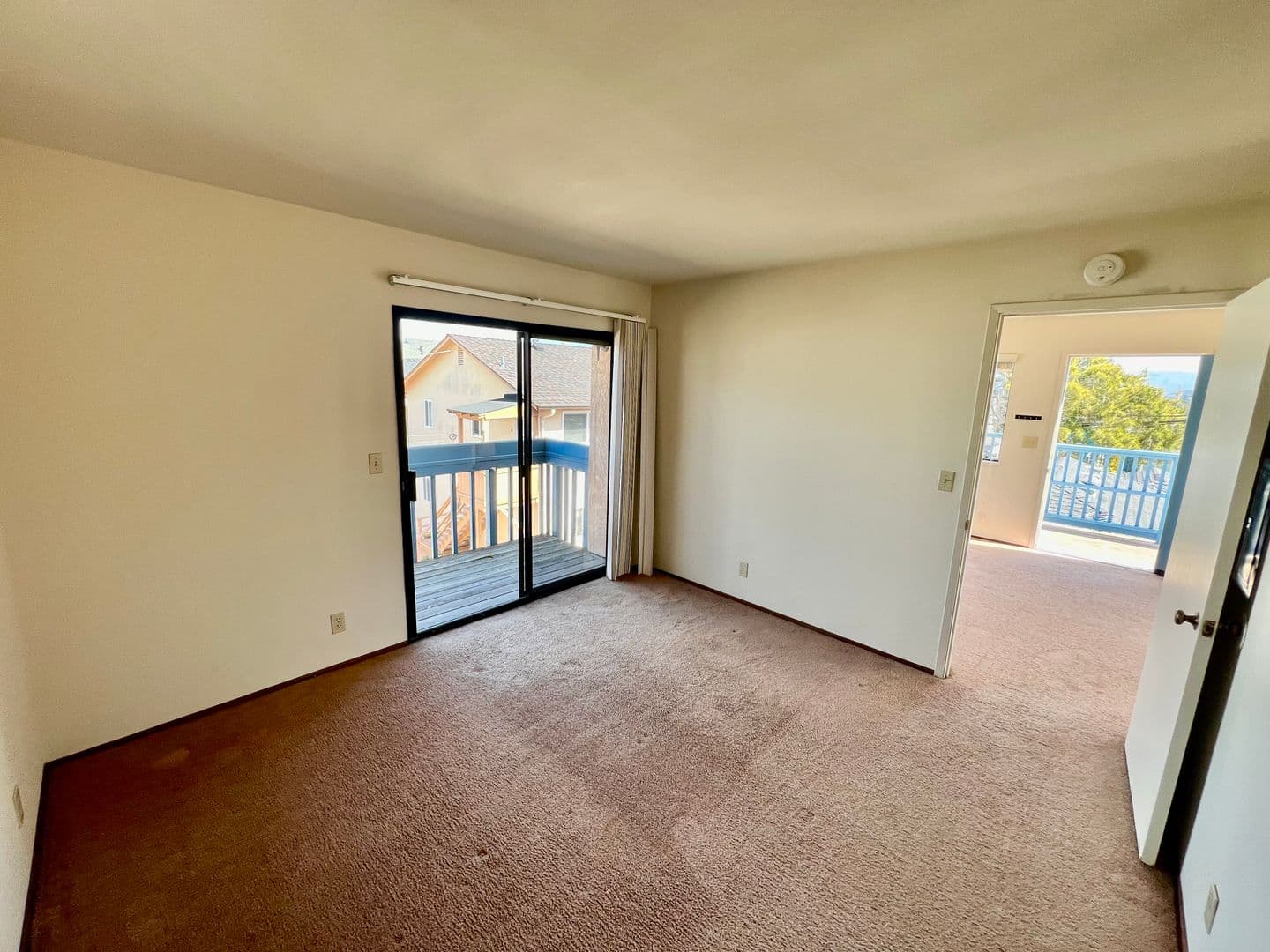 Monterey Apartment: 464 Larkin Street