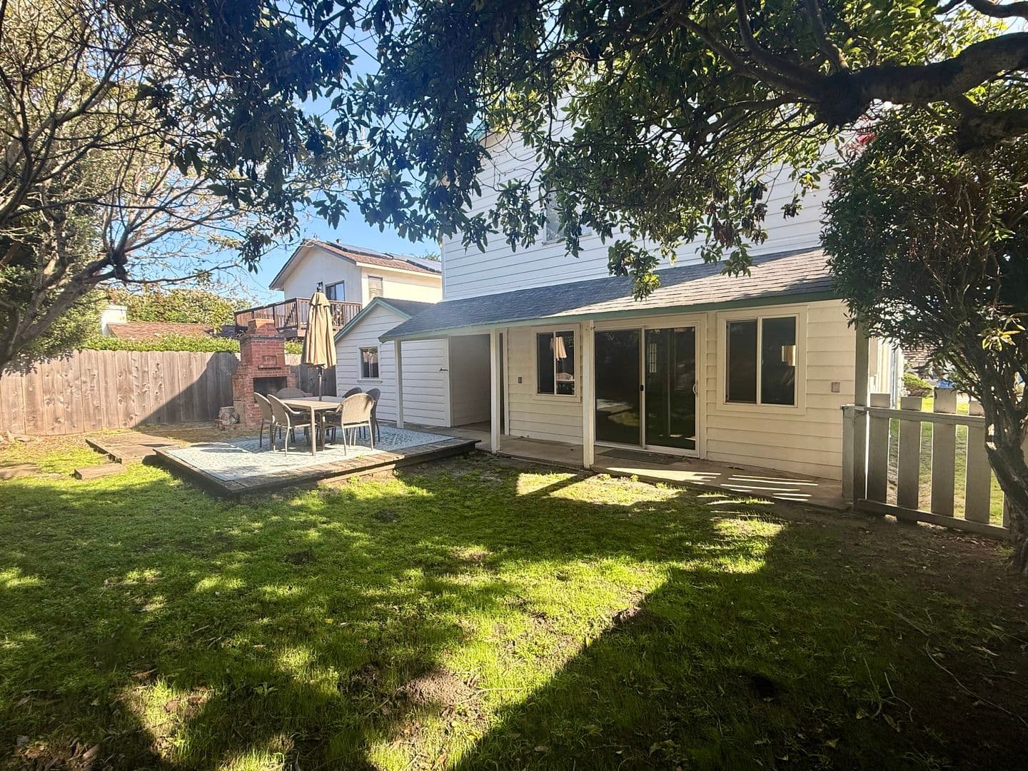 Pacific Grove House: 911 Ripple Avenue