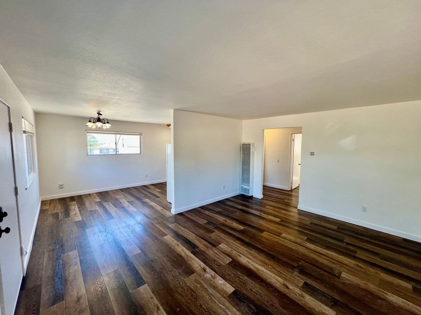 Monterey Apartment: 218 Van Buren Street