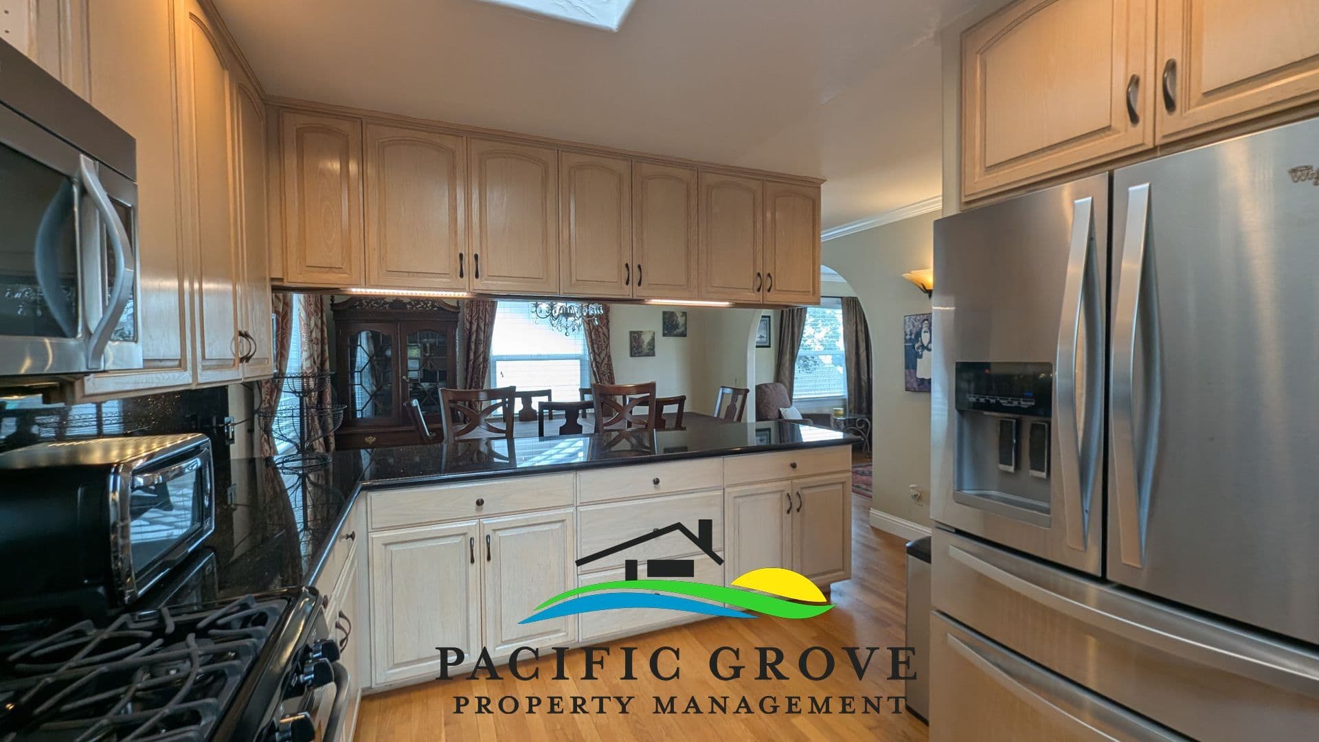 Pacific Grove House: 515 Hillcrest Ave