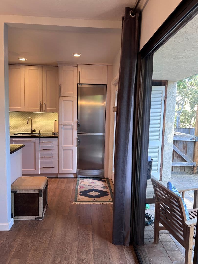 Pacific Grove House: 601 Acorn Ct
