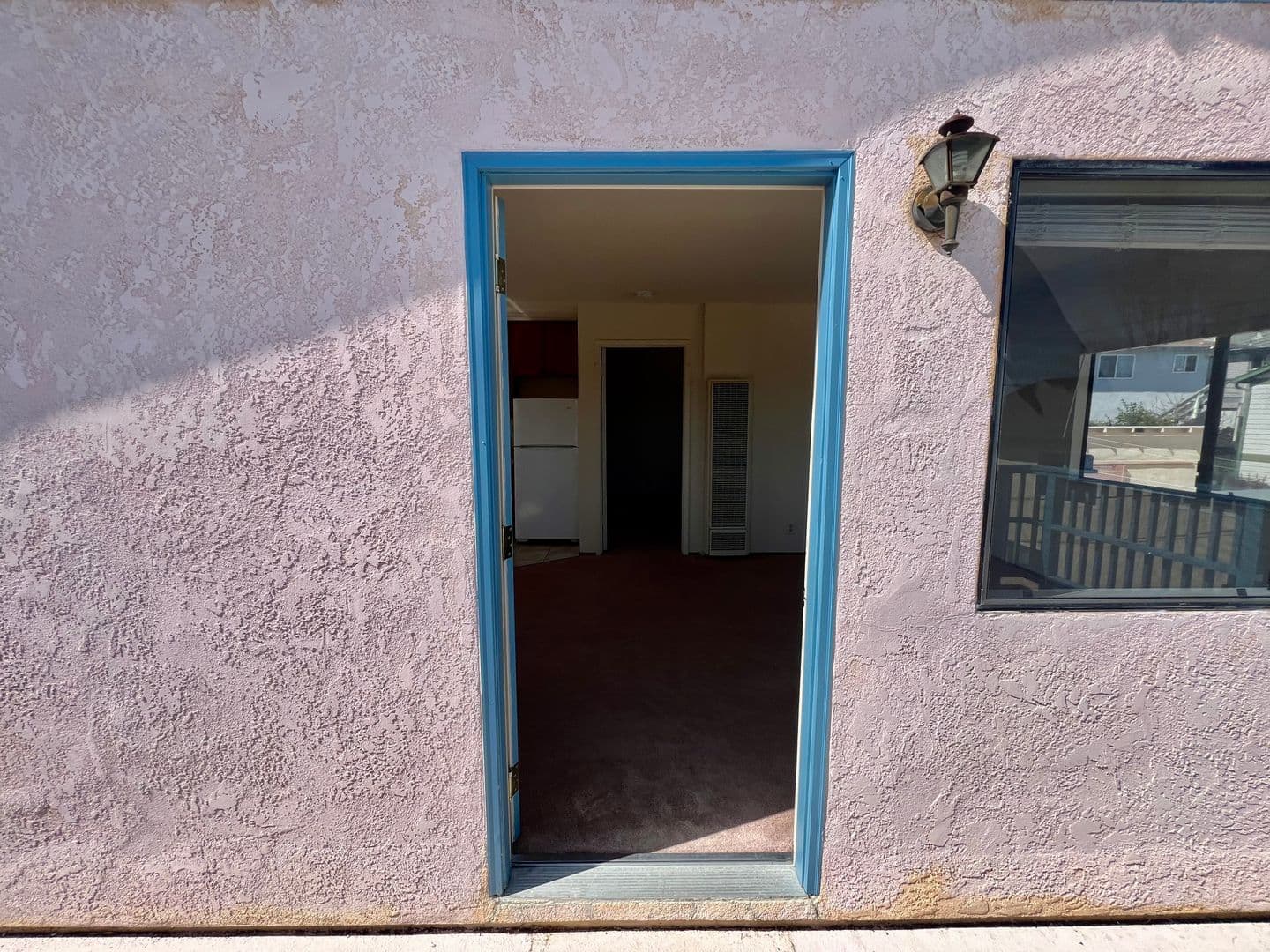Monterey Apartment: 464 Larkin Street