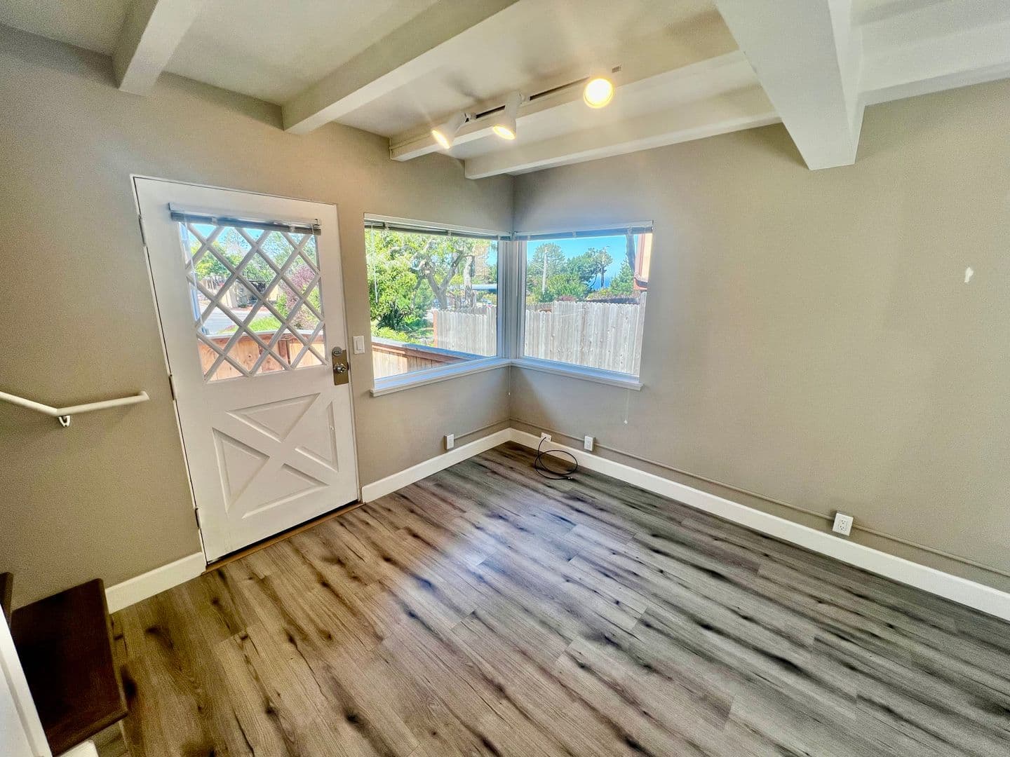 Pacific Grove Apartment: 1149 Forest Avenue
