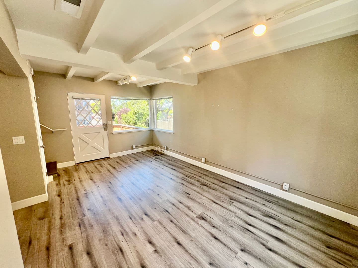 Pacific Grove Apartment: 1149 Forest Avenue