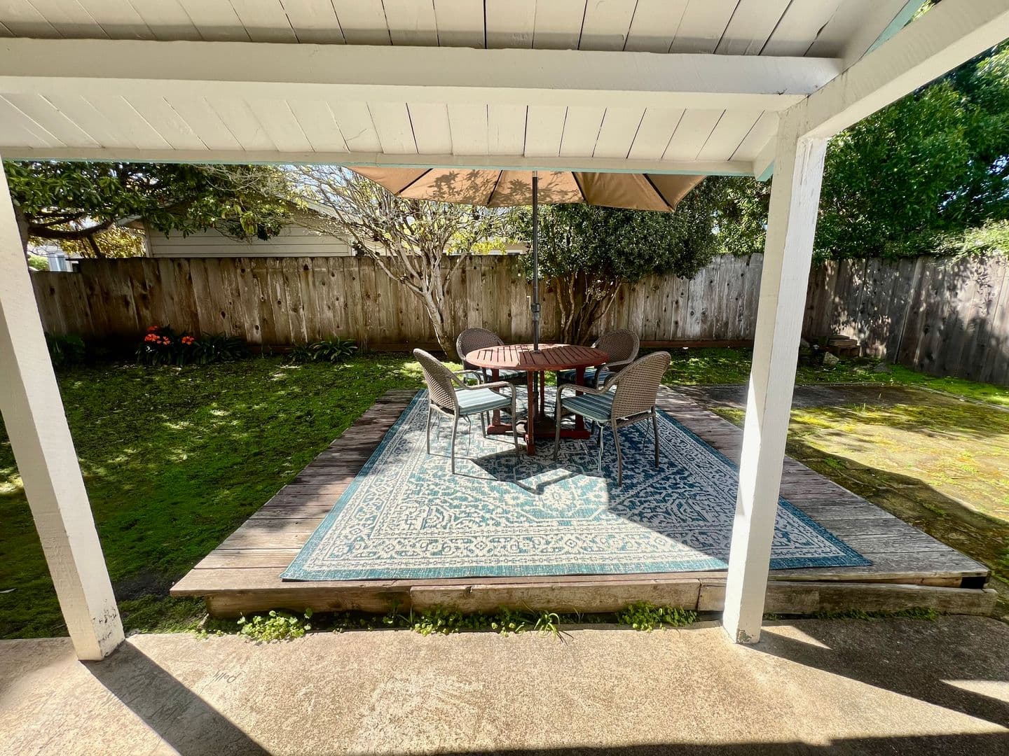 Pacific Grove House: 911 Ripple Avenue