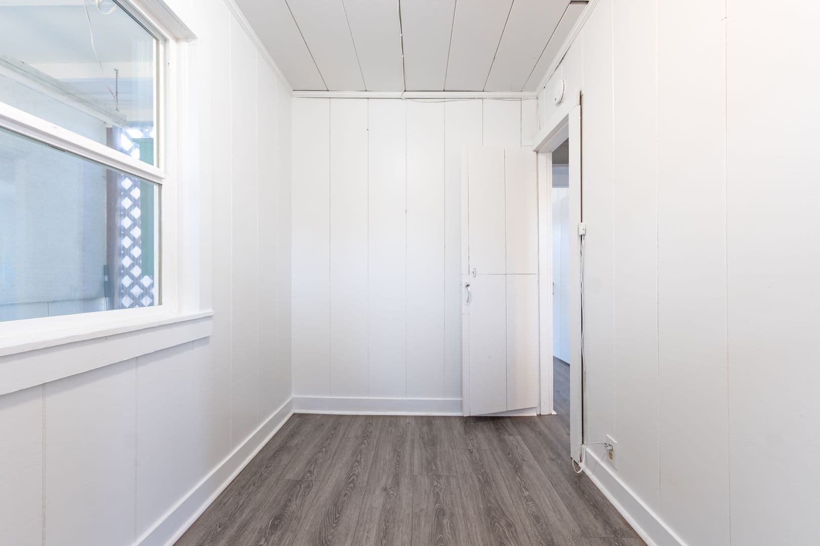 Monterey Apartment: 661 Spencer Street
