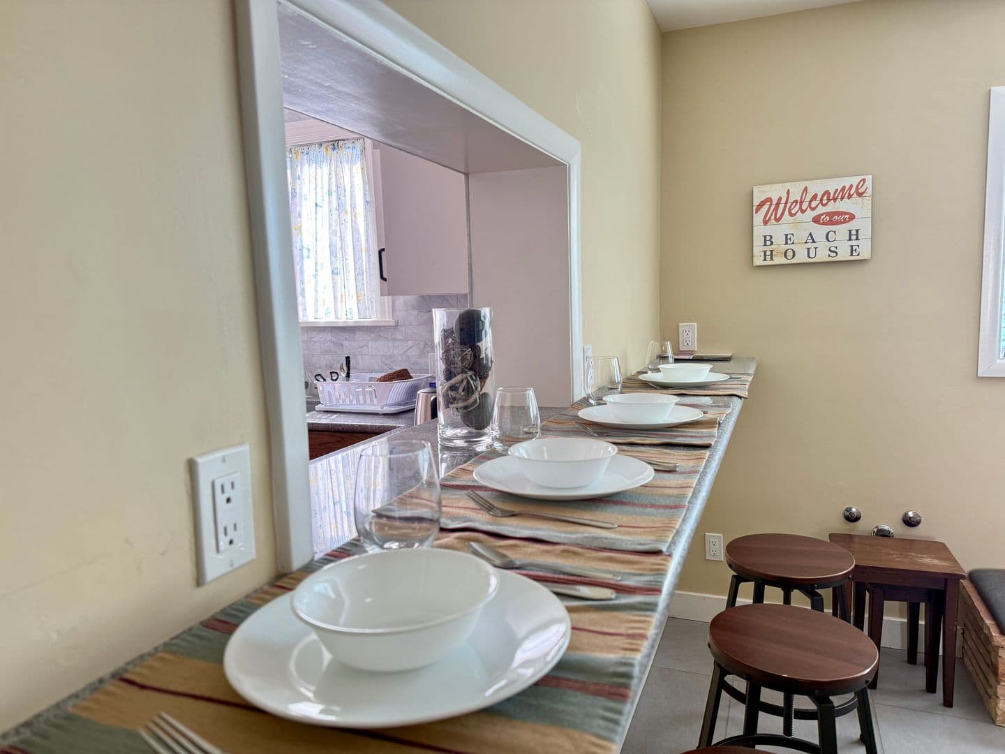 Pacific Grove House: 911 Ripple Avenue