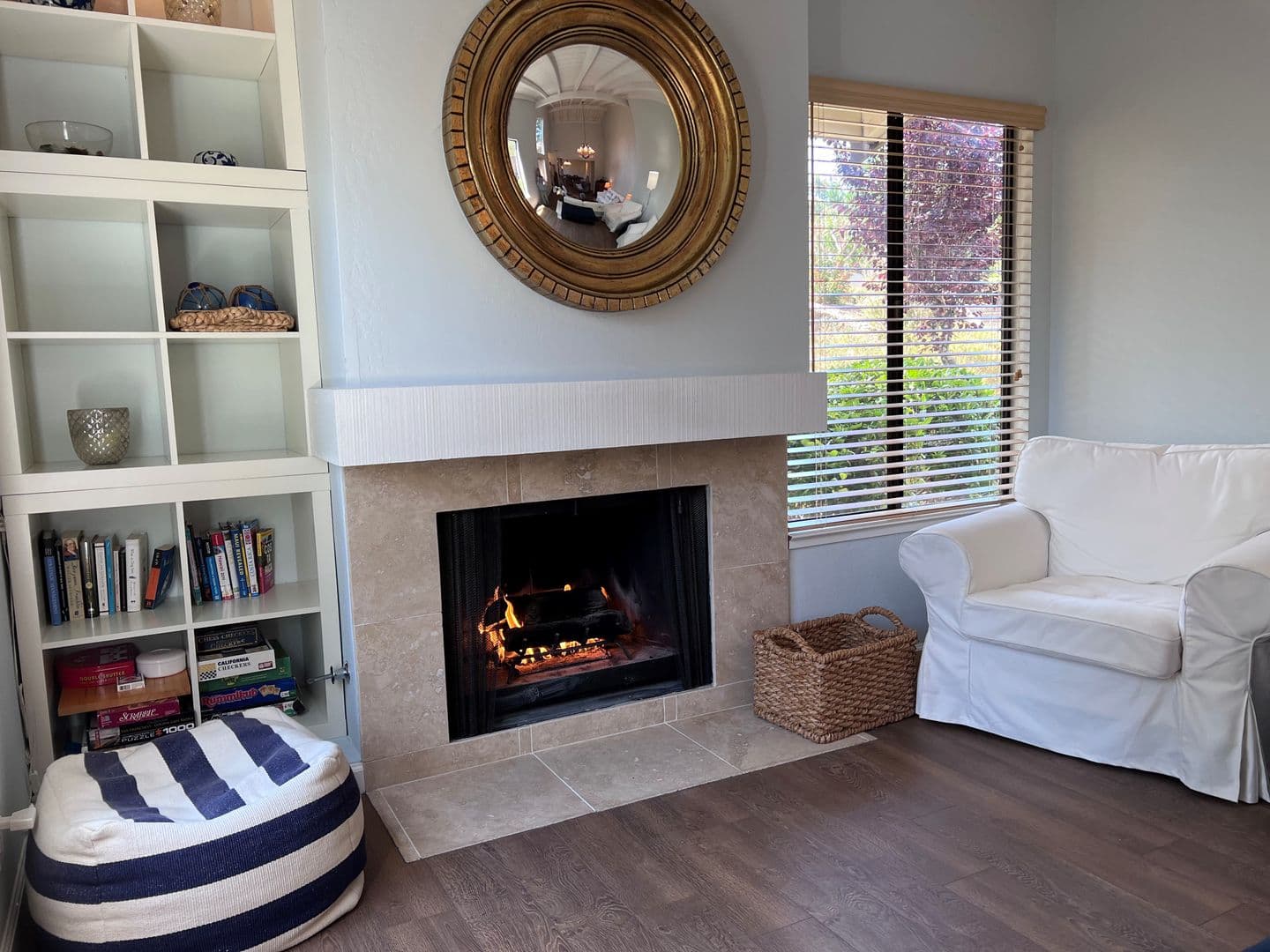 Pacific Grove House: 601 Acorn Ct