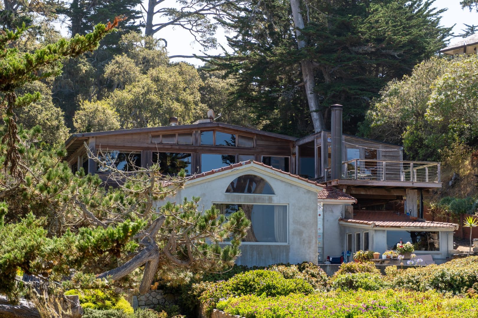 Carmel House: 100 Highway 1
