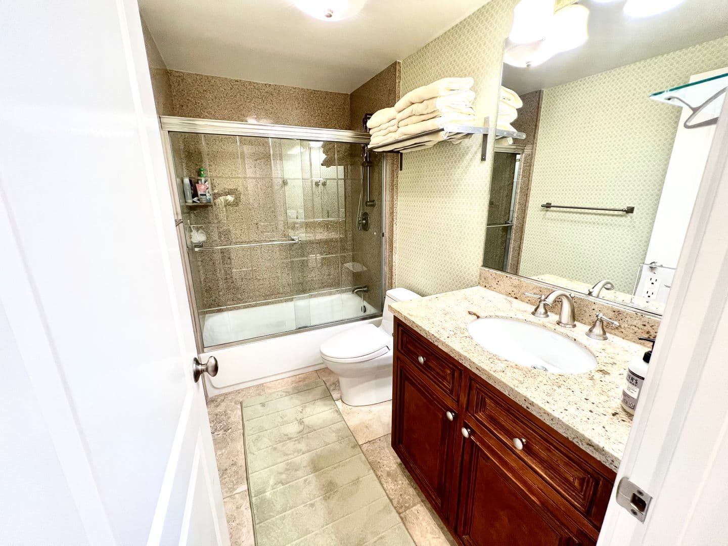 Pacific Grove House: 146 16th Street - A
