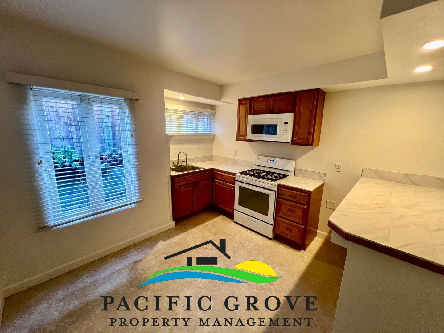 Pacific Grove Apartment: 160 Monterey Avenue